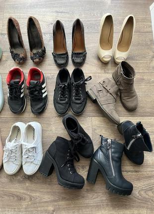 Взуття жіноче кросівки туфлі ботильйони 35-36 розмір4 фото