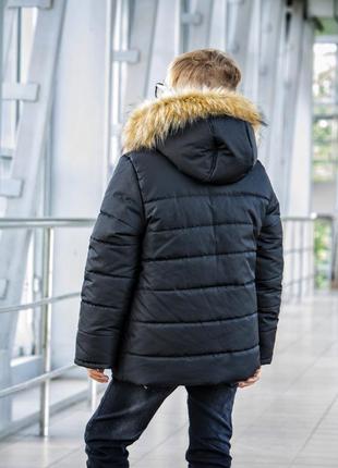 Зимова куртка на хлопчика, чорного кольору3 фото