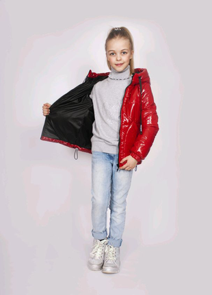 Дитяча куртка для дівчинки червоного кольору2 фото