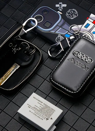 Чехол для ключей авто. ключница для машины. кейс для ключа audi