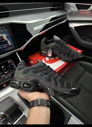 Чоловічі кросівки nike air max plus black chameleon