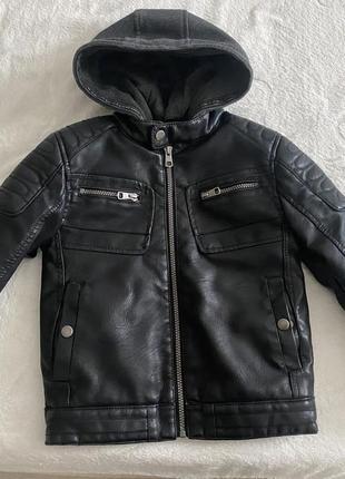 Шкіряна куртка дитяча чорна 122 розмір1 фото