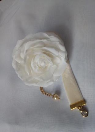 Белый бархатный чокер с розой.6 фото