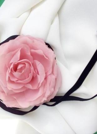 Цветок на шею. чокер с розой.1 фото
