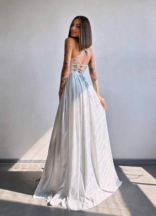 Сяюча преміальна сукня максі у біло-сірому кольорі з розрізом на ніжці та шнурівкою на спині xs s m вечірнє випускне плаття 42 44 468 фото
