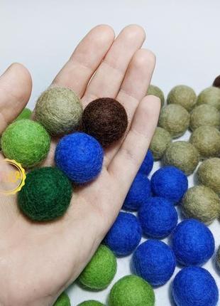 Набор шерстяных шариков для творчества "лавровый лес"4 фото