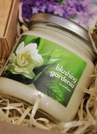 Соєва ароматична свічка "blushing gardenia"