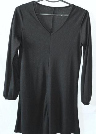 Чорна сукня жатка з v образним вирізом3 фото