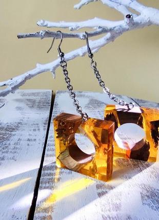 Сережки з епоксидної смоли та дерева, оригінальні сережки ручної роботи у подарунок дівчині