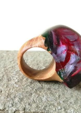 Деревянное кольцо с эпоксидной смолой - подарок девушке ручной работы, светящееся кольцо9 фото