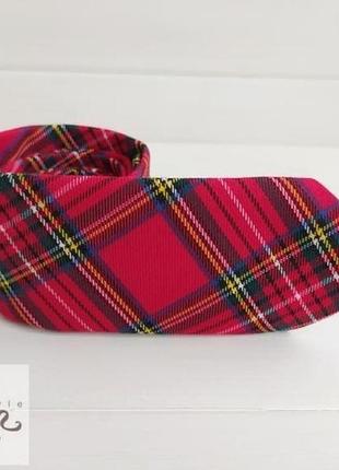 Краватка червоного кольору в клітку шотландка2 фото