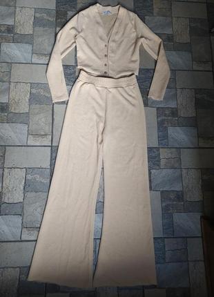 Костюм в рубчик