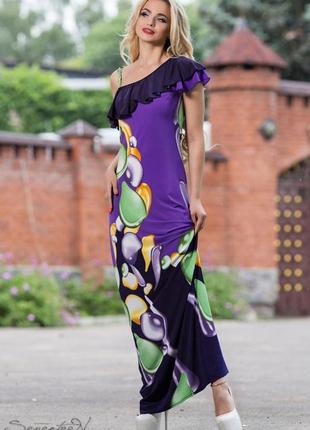 Летнее длинное платье в пол на одно плечо с принтом, прямое. фиолетовое s-m