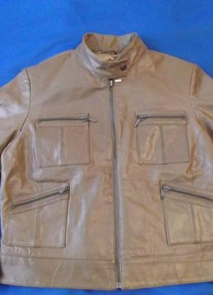 Модная,оригинальная курточка кож зам.коричневая, короткая.46-48 размер.