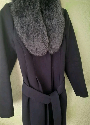 Шикарне тепле пальто з густим опушенням з натурального хутра2 фото
