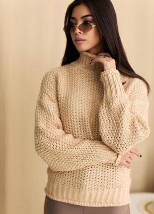 Женский свитер с высокой горловиной. универсальный размер. оверсайз. бежевый un3 фото