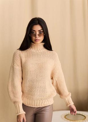 Женский свитер с высокой горловиной. универсальный размер. оверсайз. бежевый un4 фото