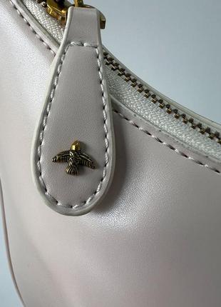 Pinko half moon bag simply cream with leather buckle9 фото