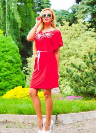 Летнее свободное платье по колено с короткими рукавами и узором с розами. алое (красное) s-m2 фото