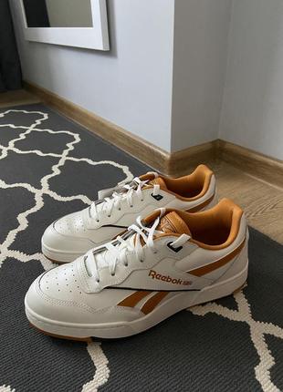 Шкіряні кросівки reebok bb 4000 ii3 фото