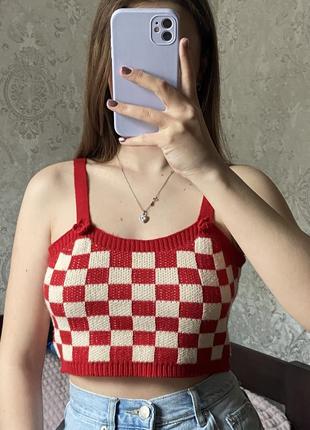 Вʼязаний топ в клітинку