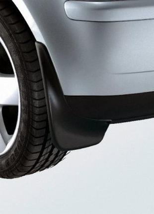 Бризковики (оригінальні) volkswagen polo 2002-2010 хетчбек, задн 2шт 6q0075101 (фольксваген поло)