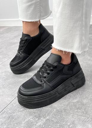 Кеди на високій підошві в білому чорному і бежевому кольорі