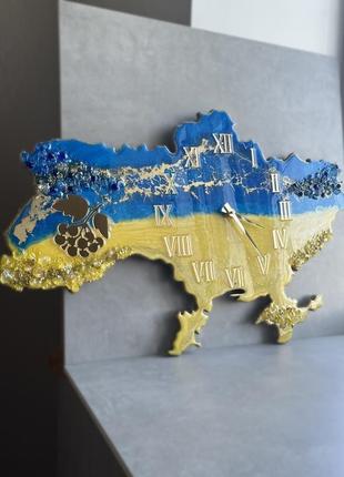 Годинник у вигляді мапи україни