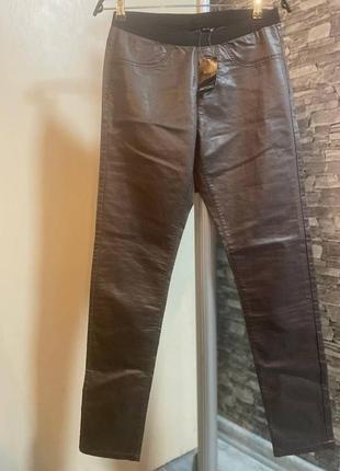 Скинны цвета шоколада