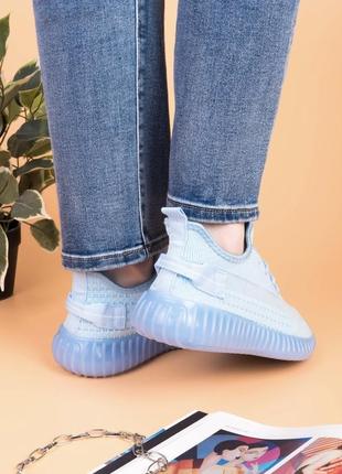 Голубые текстильные кроссовки