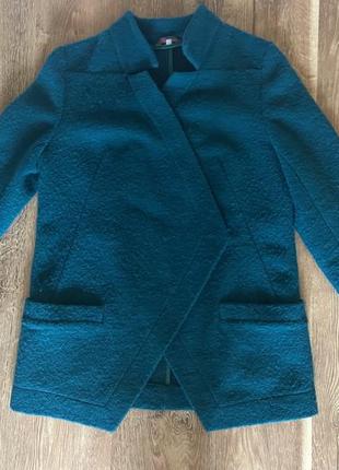 Жіночий піджак із в'яленою вовни