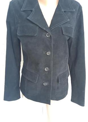 Очманілий замшевий піджак