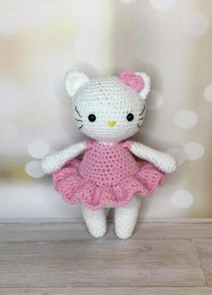 Кошеня hello kitty