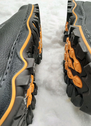 Чоловічі спортивні зимові черевики4 фото