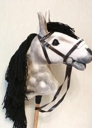 Хоббихорс пятнистая лошадка на палке конь на палочке hobby horse со съемной уздечкой4 фото