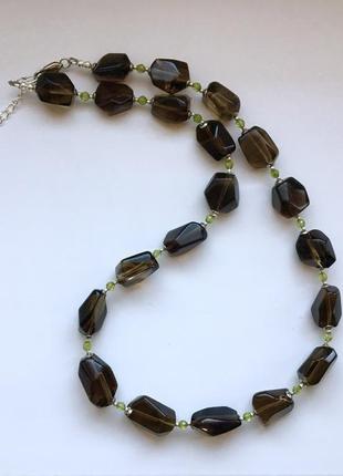 Шикарные бусы из раухтопаза и пренита5 фото