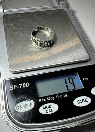 Кольцо серебряное, с узором, 17 р, 1,9 грамма, состояние очень хорошее2 фото