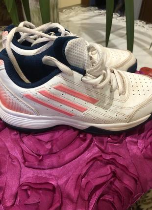 Кросівки для дівчинки ,  30 розмір  .  adidas4 фото