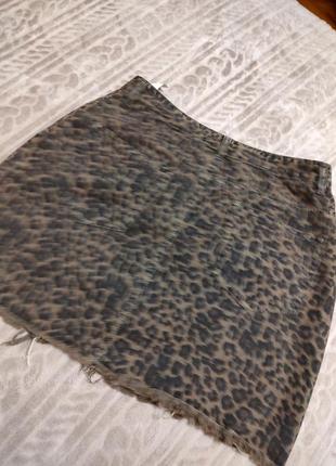 Крутая джинсовая юбка леопардовый принт6 фото