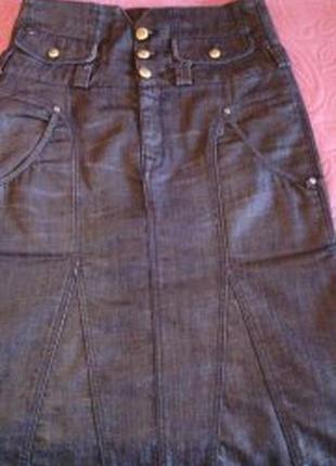 Фирменная джинсовая юбка с завышенной талией "tommy hilfiger" 40-42       tommy hilfiger