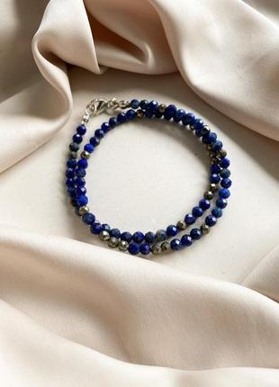 Кольє чокер з лазуритом і піритом, коротке просте намисто з синім каменем3 фото