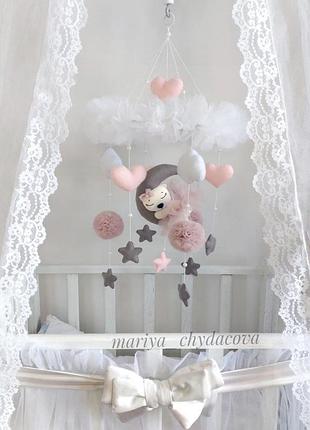 Мобиль для девочки. мобиль ручной работы в детскую кроватку. мобиль из фетра.