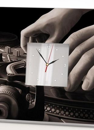 Сучасний дизайнерський годинник "діджейський пульт" (c00269)1 фото