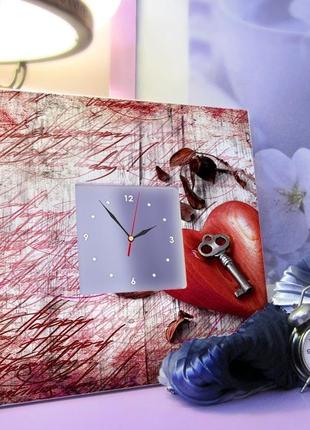 Авторские настенные часы "ключ от сердца. 14 февраля. день святого валентина" (c03504)3 фото