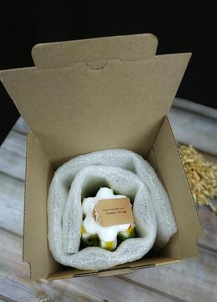 Свеча "огонек надежды". весенняя свеча. резная свеча ручной работы.