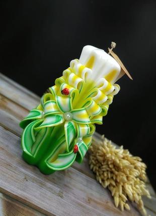 Свеча "огонек надежды". весенняя свеча. резная свеча ручной работы.
