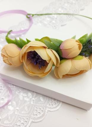 Вінок із бежевих камелій