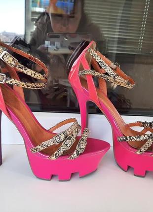 Босоножки barbie розовые рептилия натуральная кожа mia may