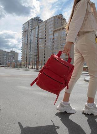 Рюкзак для мандрівок червоного кольору. великий шкіряний рюкзак.5 фото