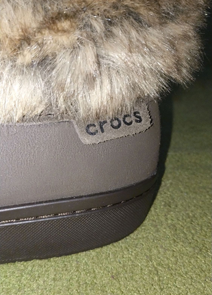 Чоботи crocs mod furry, розмір w6, 23.5 см2 фото